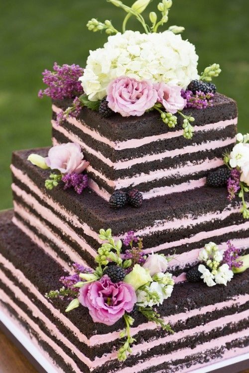 pantone-ultraviolet-wedding-cake